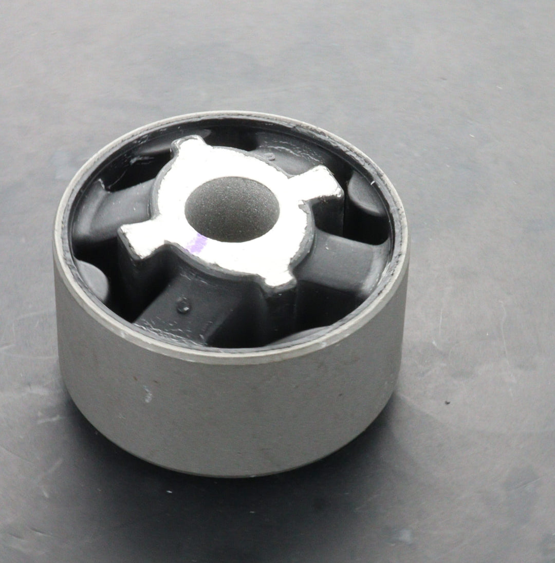 FERRARI F1 DCT TRANSMISSION MOUNT 301376 - Image 2