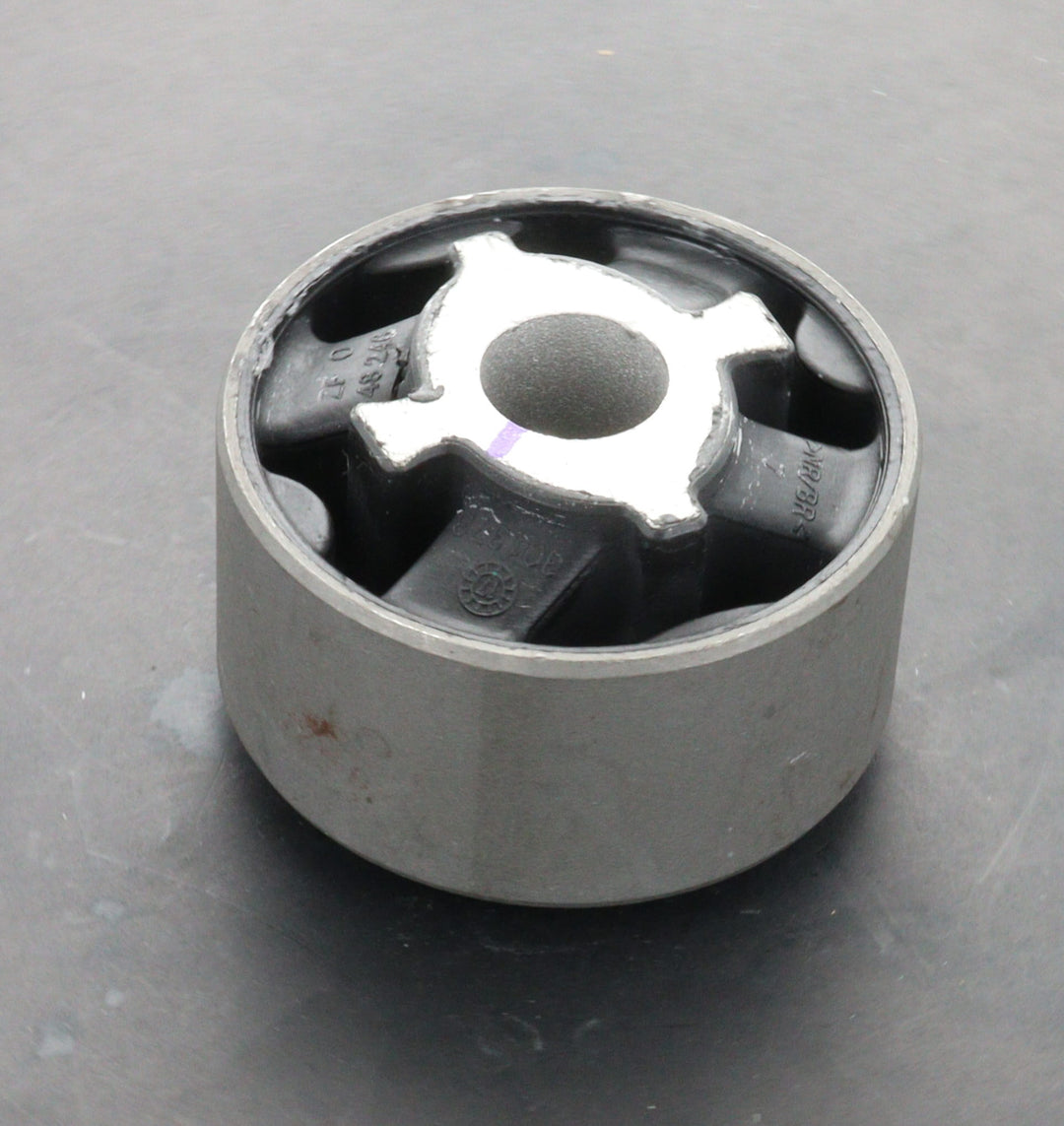 FERRARI F1 DCT TRANSMISSION MOUNT 320314 - Image 2