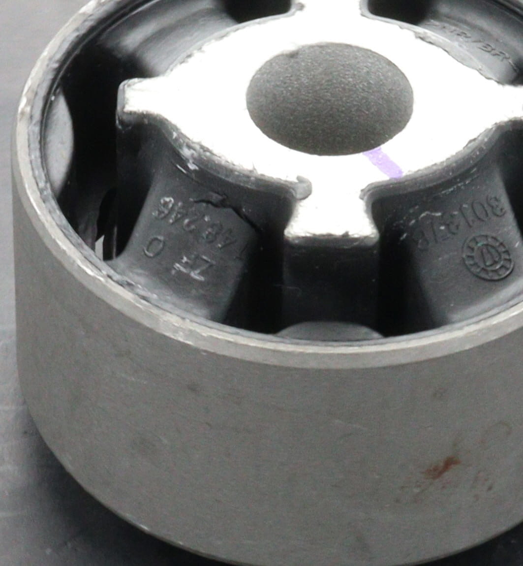 FERRARI F1 DCT TRANSMISSION MOUNT 320314 - Image 5