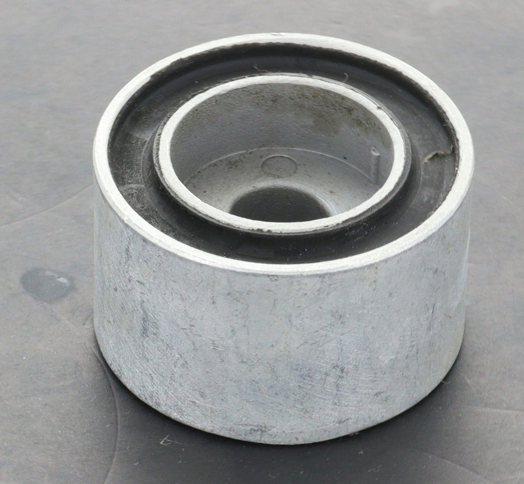 BMW E36 M3 DIFFERENTIAL MOUNT REAR 33171134872 - Image 6