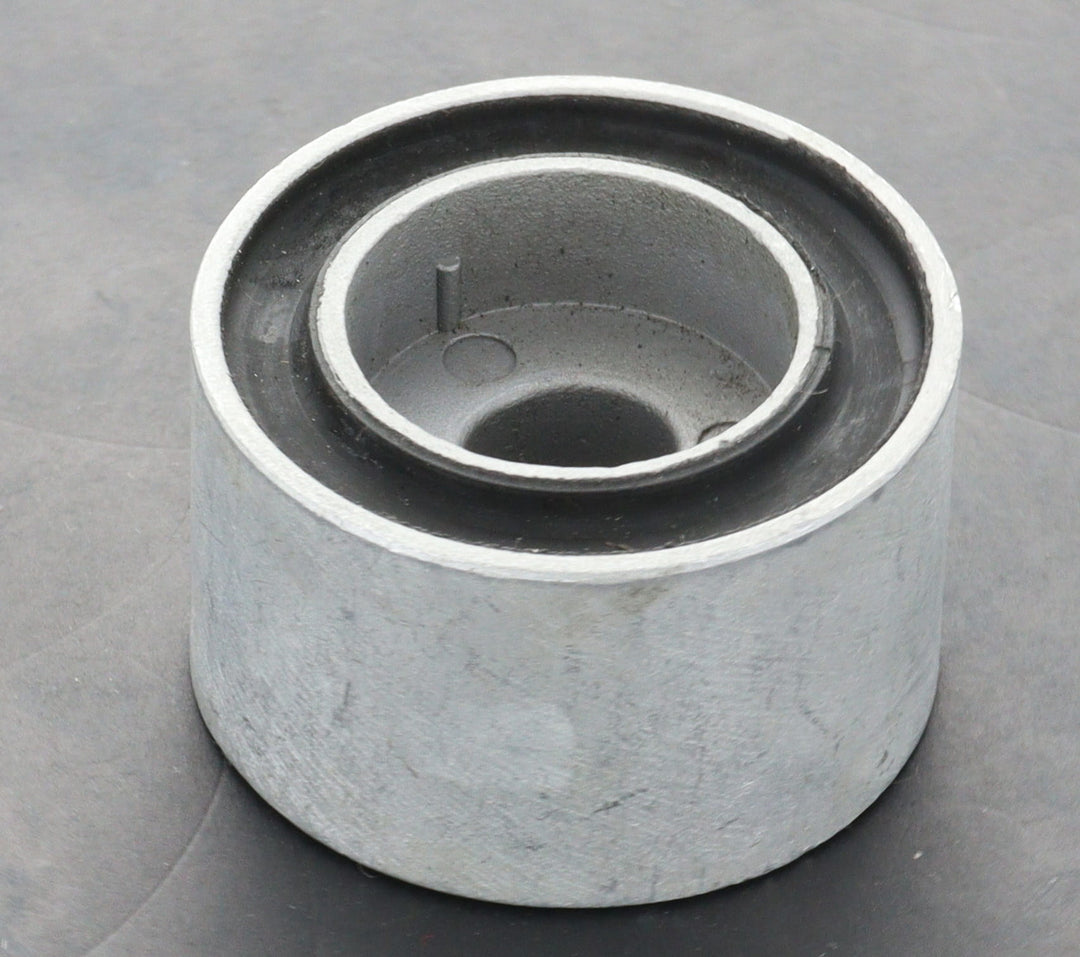 BMW E36 M3 DIFFERENTIAL MOUNT REAR 33171134872 - Image 7