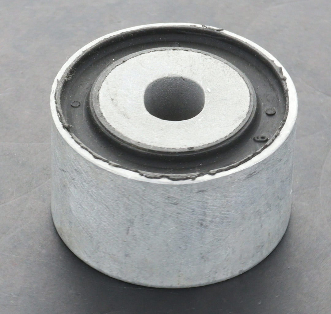 BMW E36 M3 DIFFERENTIAL MOUNT REAR 33171134872 - Image 9