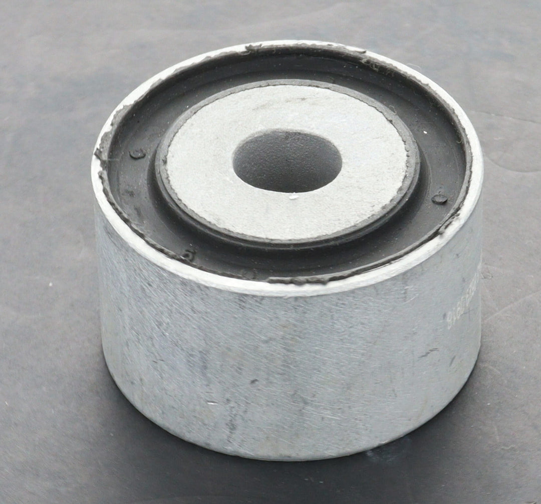 BMW E36 M3 DIFFERENTIAL MOUNT REAR 33171134872 - Image 10