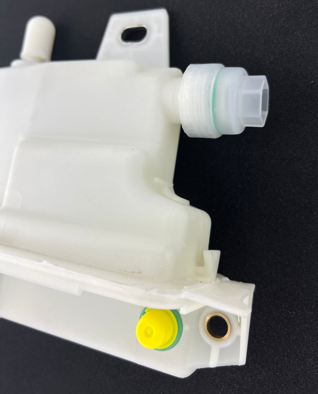 23427571295/23427507155 EXPANSION TANK FOR BMW E46 E60 E63 E64 E85 330I 525I WITH SMG TRANSMISSION